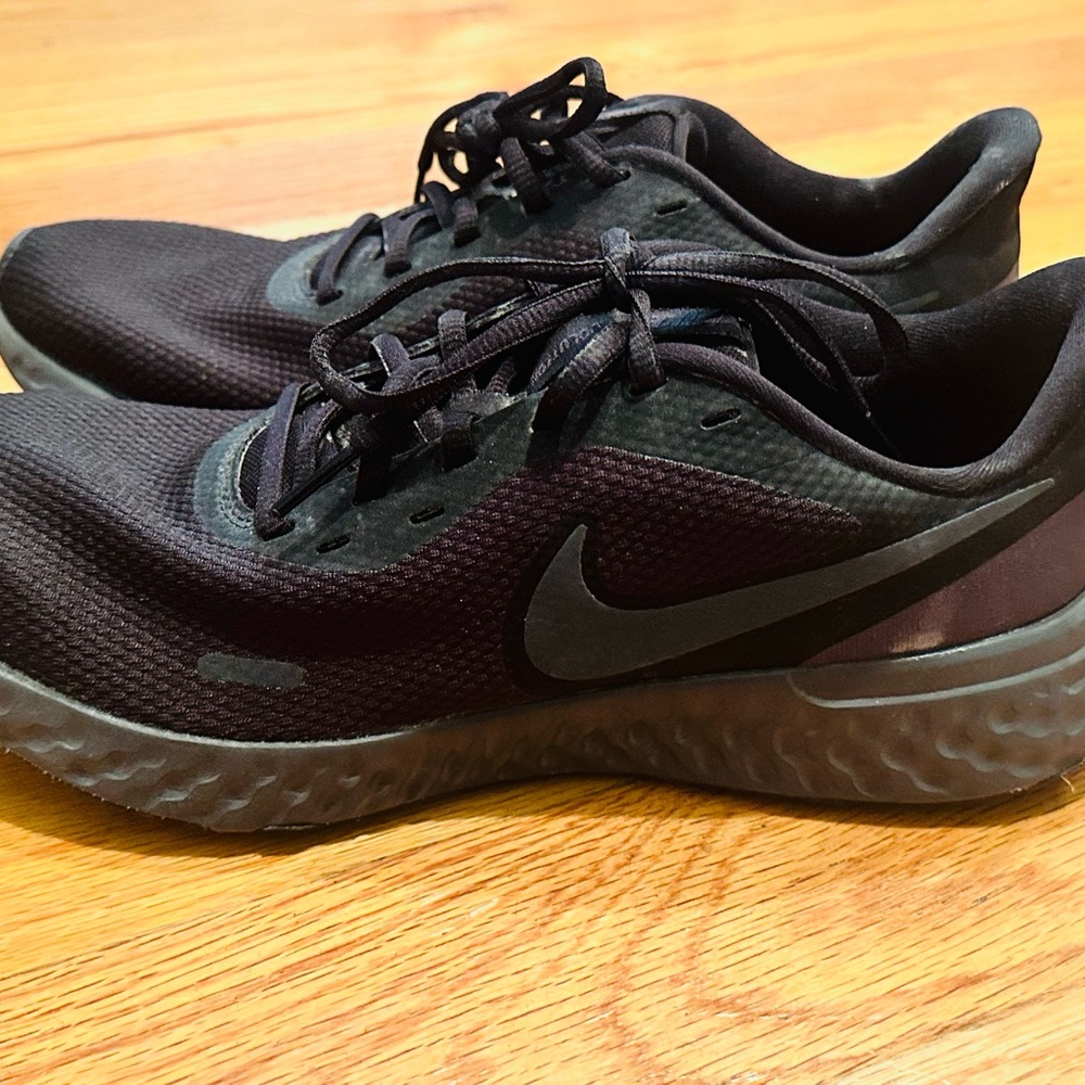 Men’s Nike Tanjun shoes